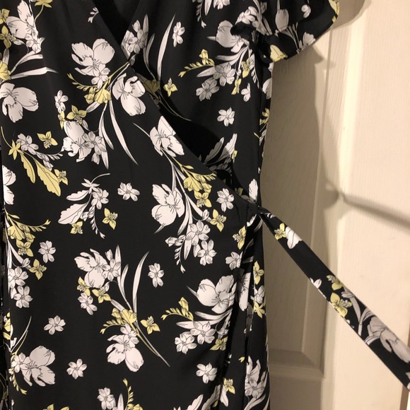 Wrap-Around Dress - Picture 3 of 6